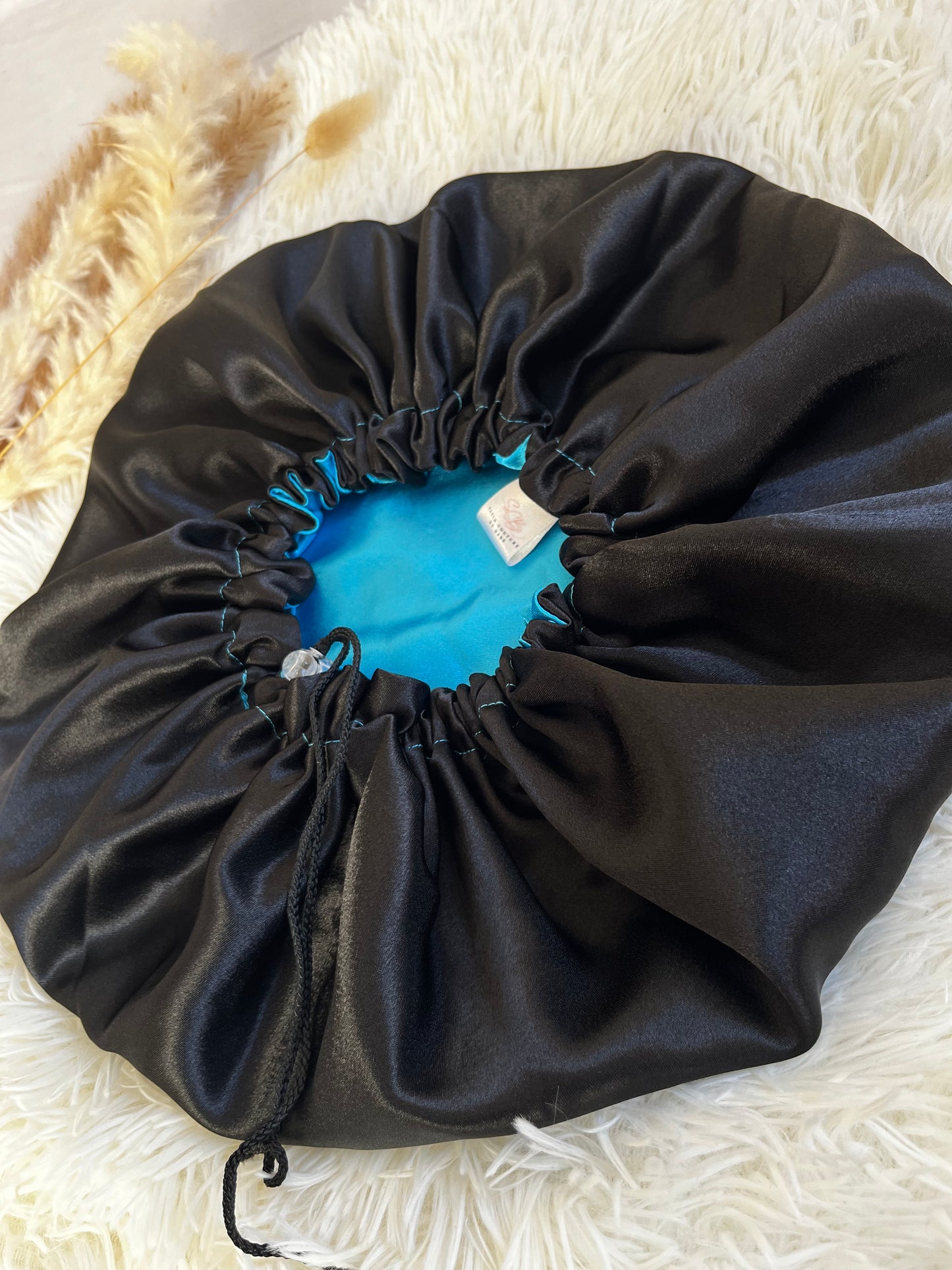 Black/Turquoise Bonnet