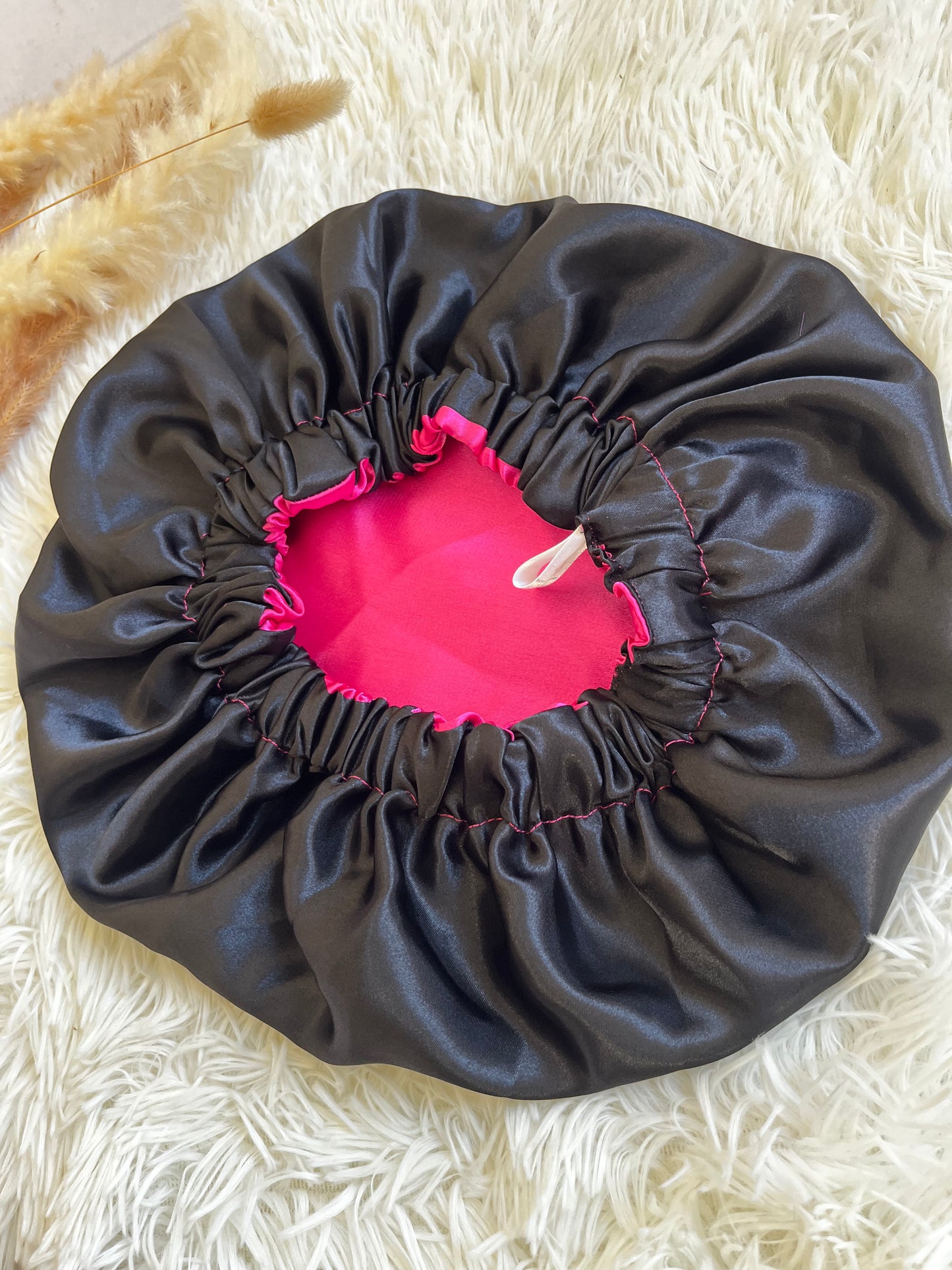 Black/Pink Bonnet