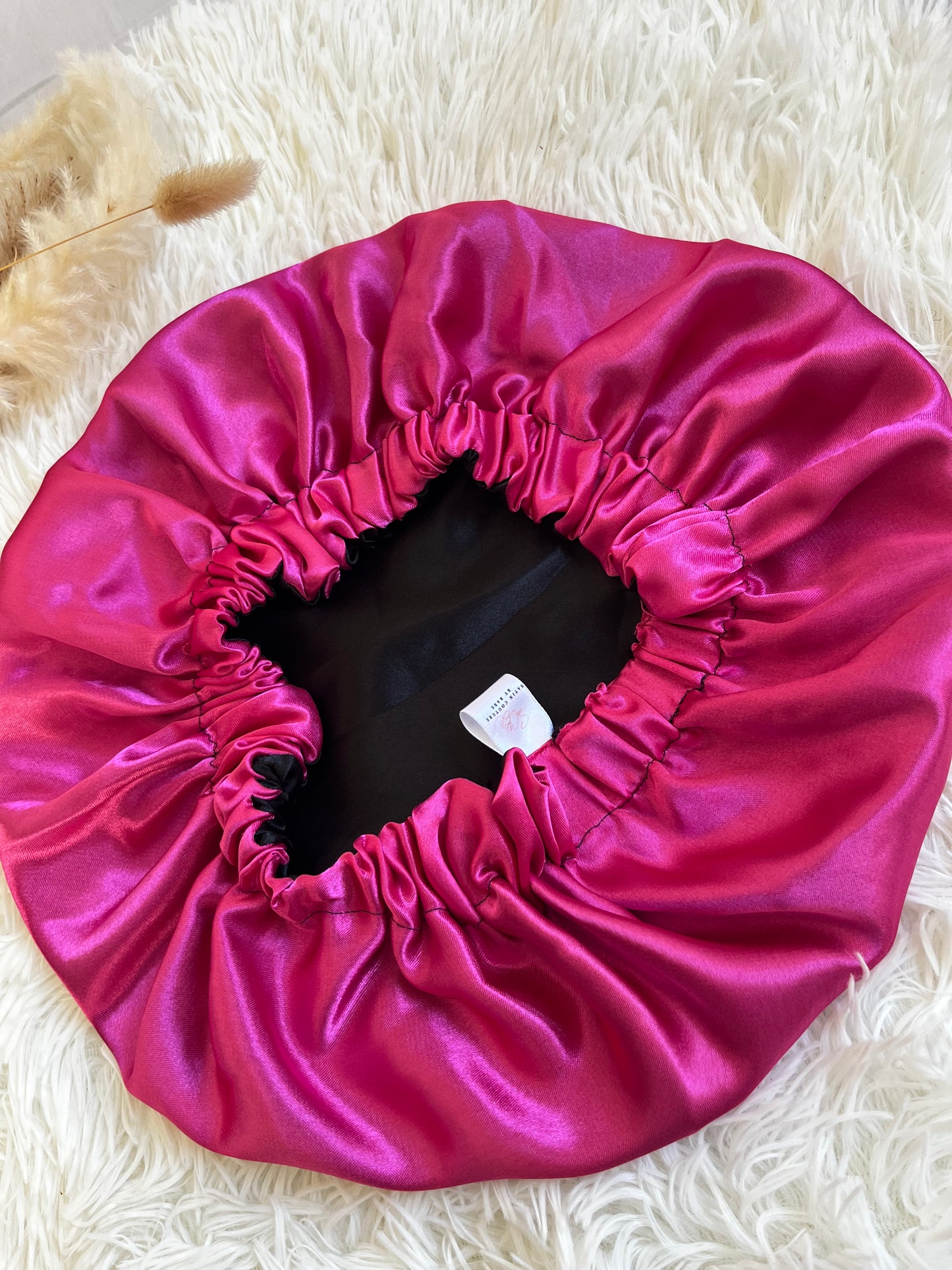 Black/Pink Bonnet