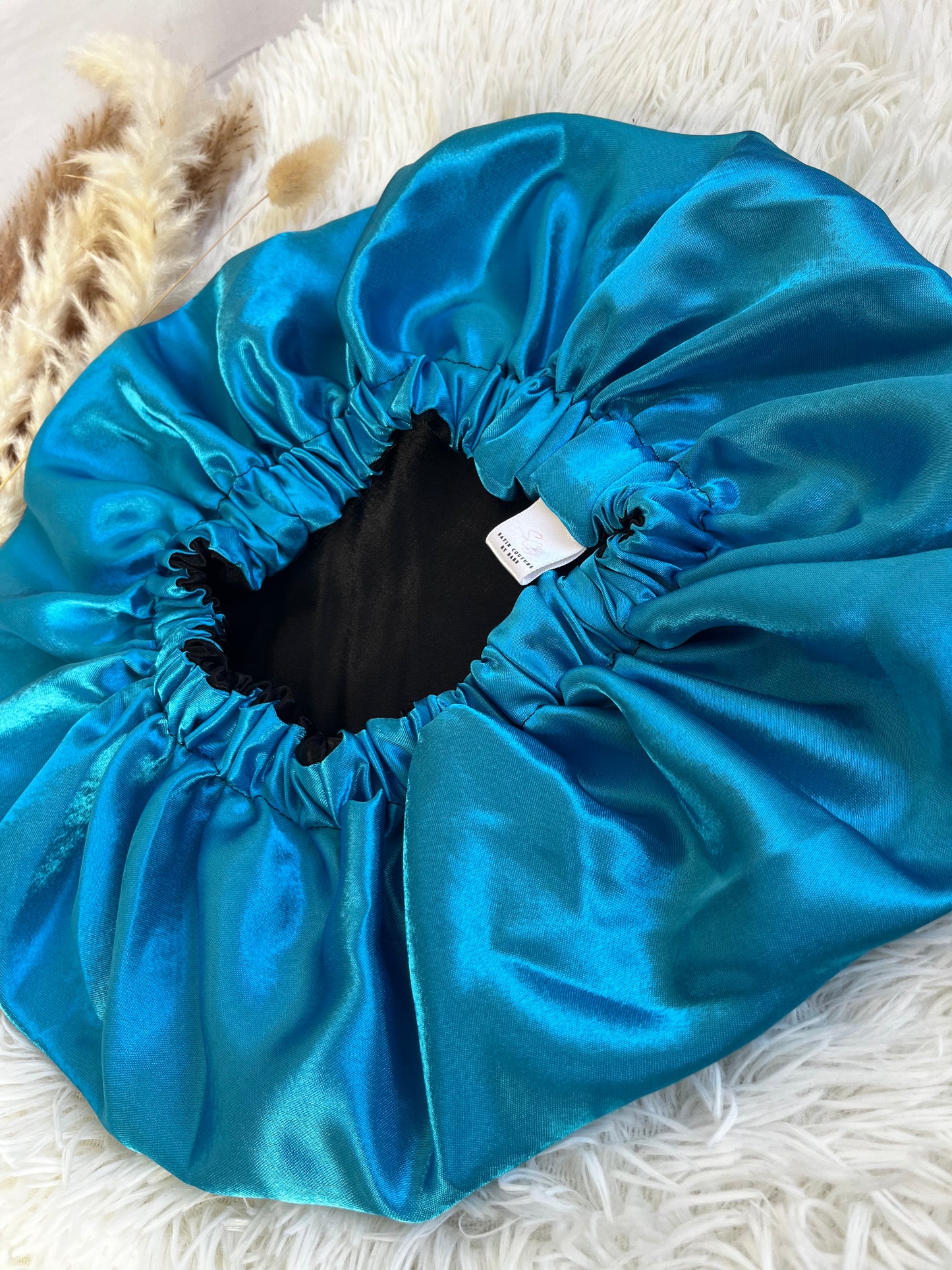 Black/Turquoise Bonnet